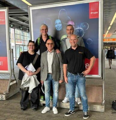 Team von Krüger Medienhaus besucht Drupa 2024